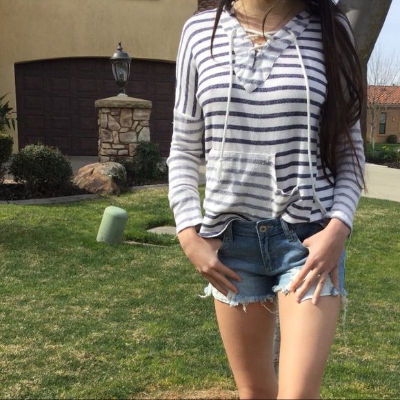 LAST PAIR‼️ Weekender Destructive Denim - Picture 7 of 8